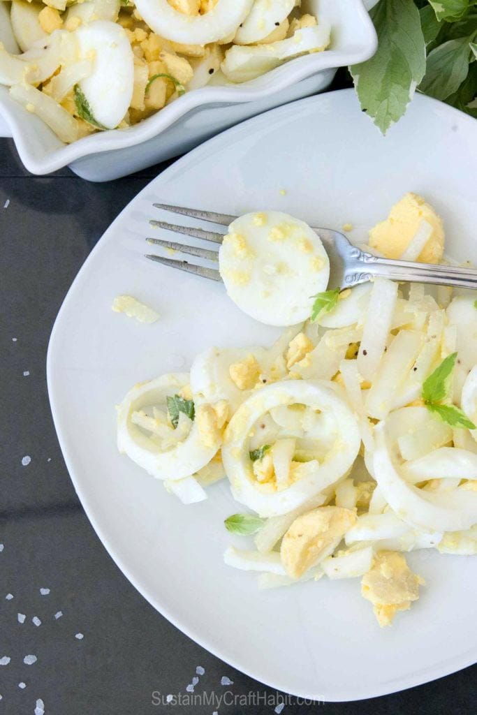 DELICIOUS AND EASY EGG SALAD
